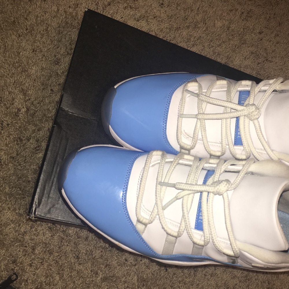 Jordan 11s unc